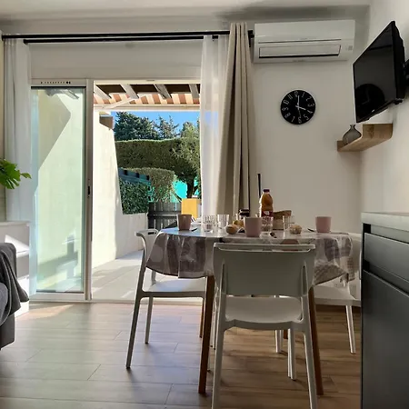 Tennis Clim Wifi Terrasse Au Cap D'agde Lägenhet