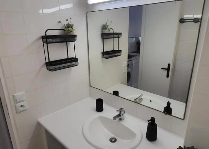 Tennis Clim Wifi Terrasse Au Cap D'agde アグド