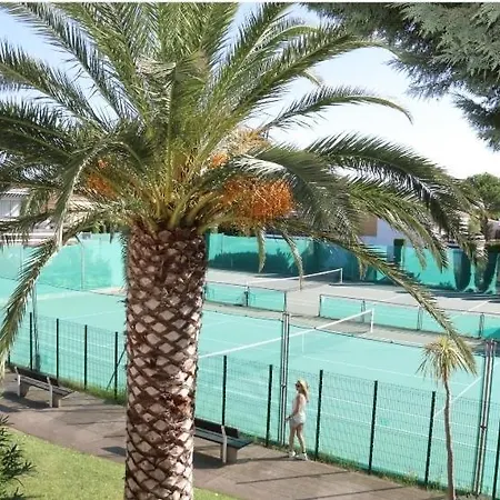 Tennis Clim Wifi Terrasse Au Cap D'agde *