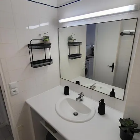 Tennis Clim Wifi Terrasse Au Cap D'agde Agde