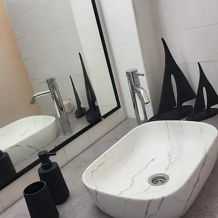 Tennis Clim Wifi Terrasse Au Cap D'agde * Agde