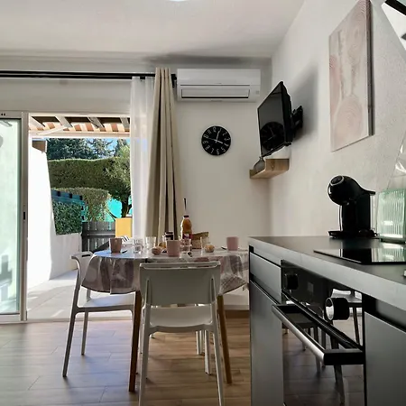 Appartement Tennis Clim Wifi Terrasse Au Cap D'agde Agde