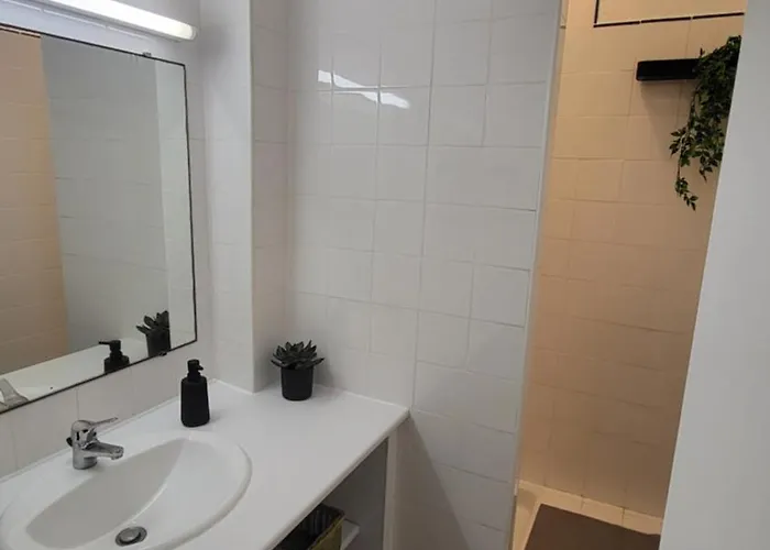 Tennis Clim Wifi Terrasse Au Cap D'agde Agde