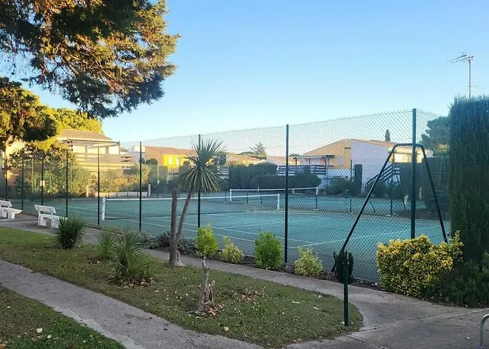 Tennis Clim Wifi Terrasse Au Cap D'agde Appartement *