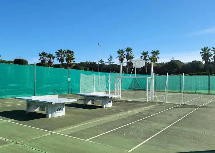 Tennis Clim Wifi Terrasse Au Cap D'agde Appartement *